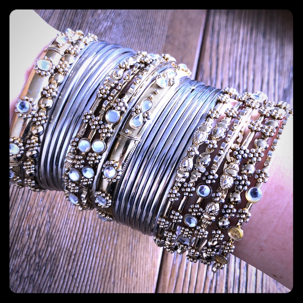 Set of 28 bangles